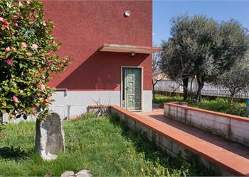 Villa singola per due famiglie