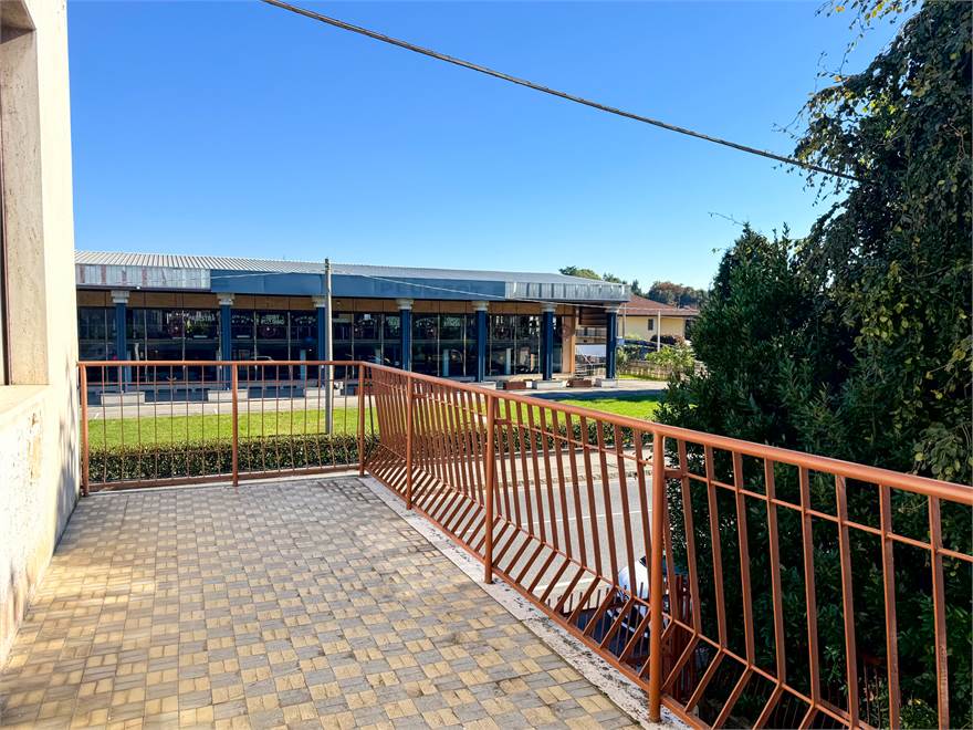 Terrazzino piano primo